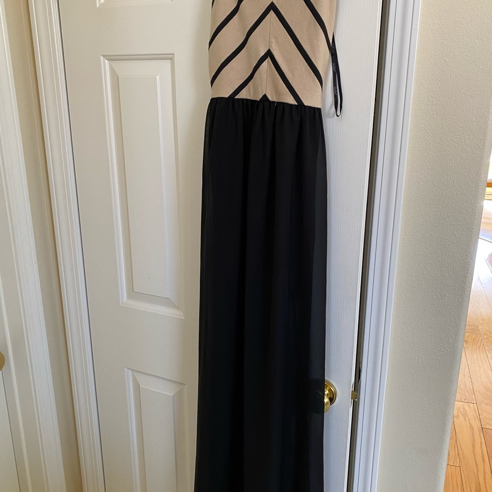 Young women’s dress